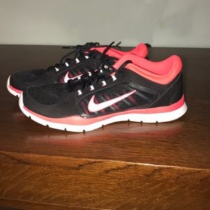 Nike Women’s Size 10 Sneakers